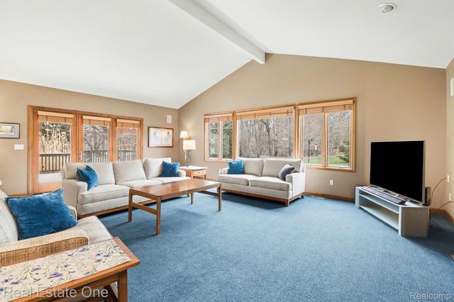 5045 Ashford Road, Independence Charter Township, MI 48348