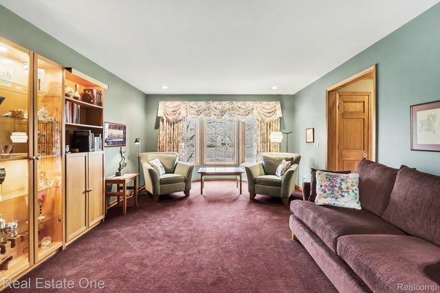 5045 Ashford Road, Independence Charter Township, MI 48348