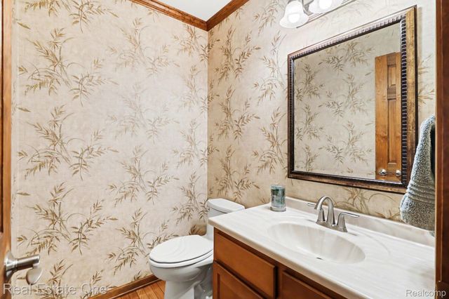 5045 Ashford Road, Independence Charter Township, MI 48348