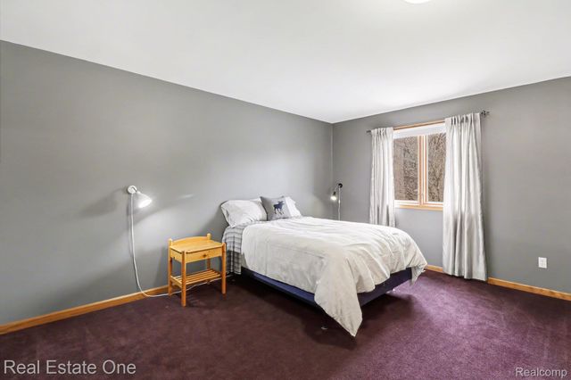 5045 Ashford Road, Independence Charter Township, MI 48348