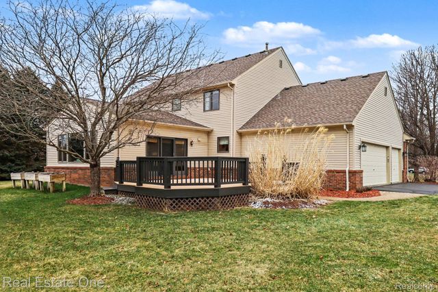 5045 Ashford Road, Independence Charter Township, MI 48348