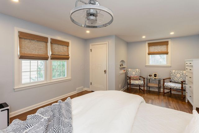 217 Garrett Place, Columbus, OH 43214