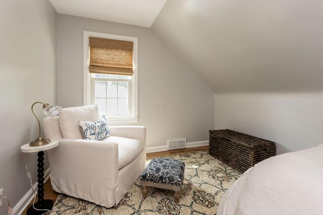 217 Garrett Place, Columbus, OH 43214