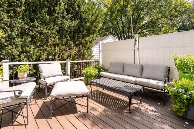 217 Garrett Place, Columbus, OH 43214