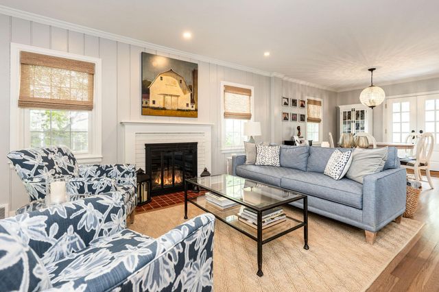 217 Garrett Place, Columbus, OH 43214