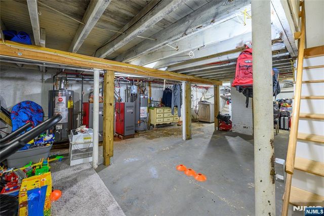 527 Cary Street, Orange, NJ 07050