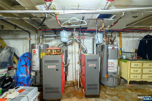 527 Cary Street, Orange, NJ 07050