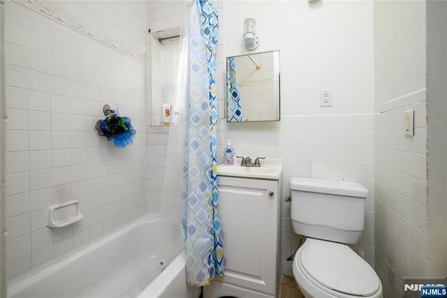 527 Cary Street, Orange, NJ 07050