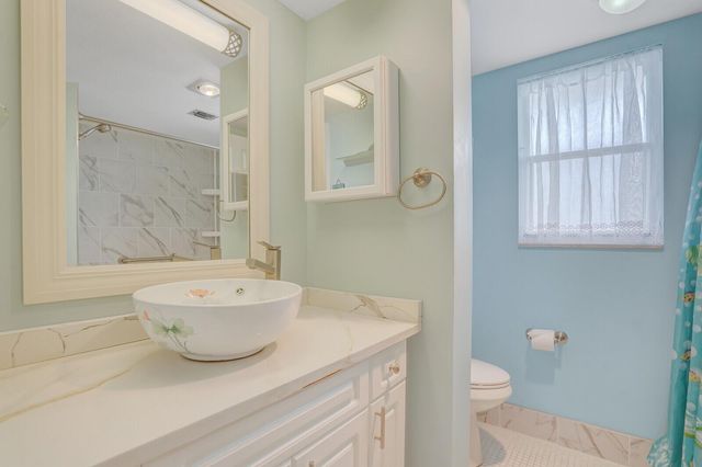 3959 Via Poinciana 503, Lake Worth, FL 33467