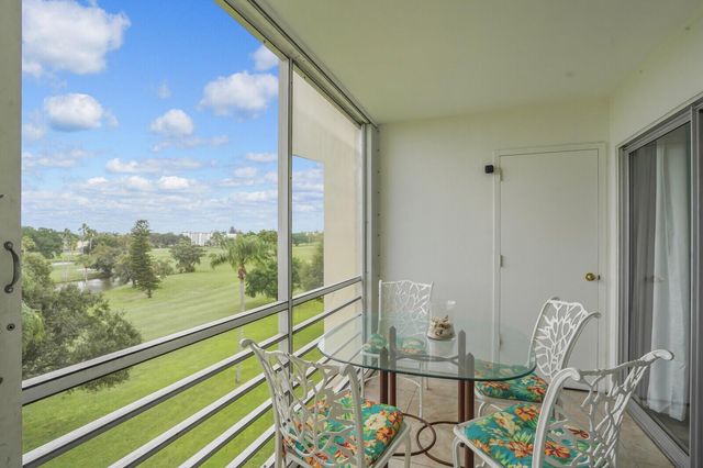 3959 Via Poinciana 503, Lake Worth, FL 33467