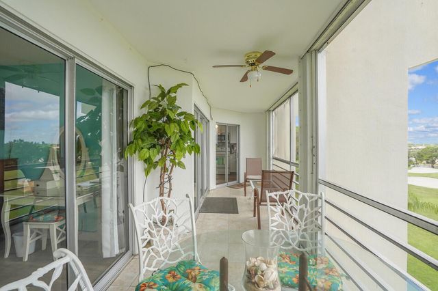 3959 Via Poinciana 503, Lake Worth, FL 33467