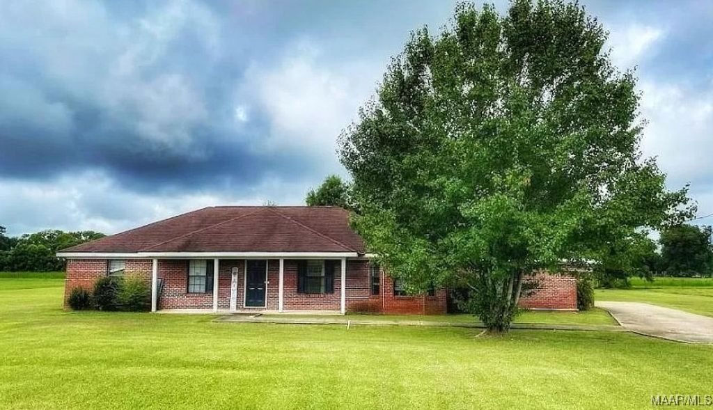 116 County Road 29 Road, Prattville, AL 36067