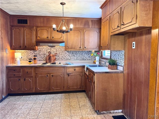 501 Oakwood Street, Rome, NY 13440