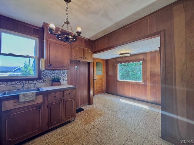 501 Oakwood Street, Rome, NY 13440