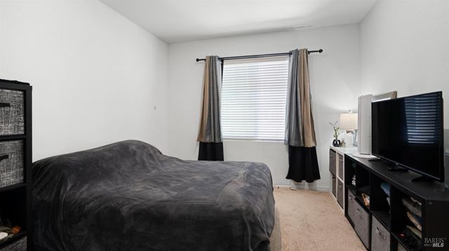 2350 Sheldon Dr, Fairfield, CA 94533