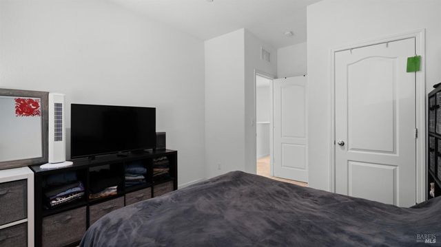 2350 Sheldon Dr, Fairfield, CA 94533