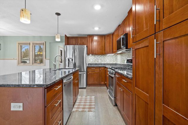 4630 Oakdale DRIVE, Racine, WI 53405