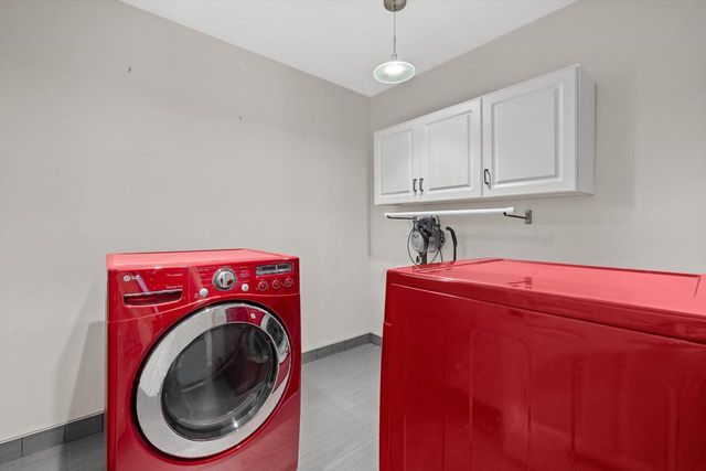 4630 Oakdale DRIVE, Racine, WI 53405