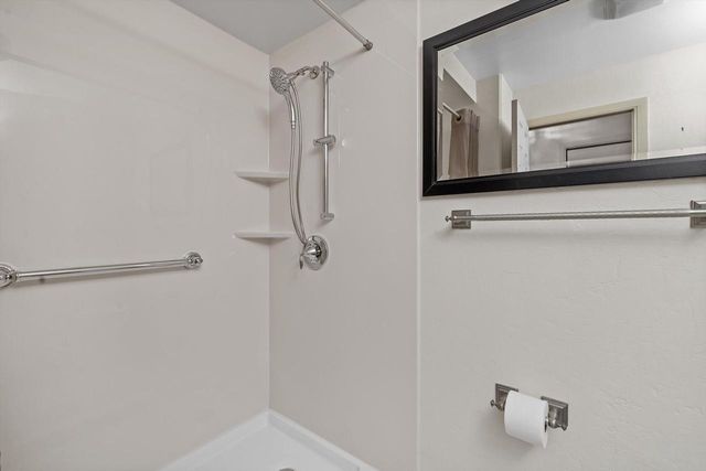 4630 Oakdale DRIVE, Racine, WI 53405