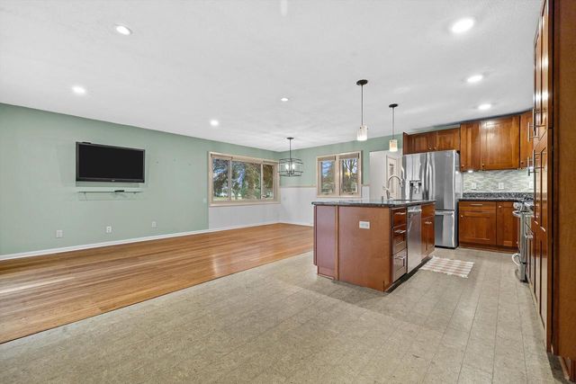 4630 Oakdale DRIVE, Racine, WI 53405