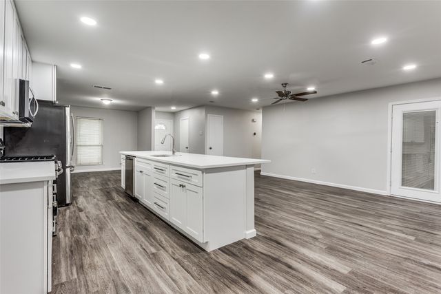 1014 Ravencroft Drive, Garland, TX 75043