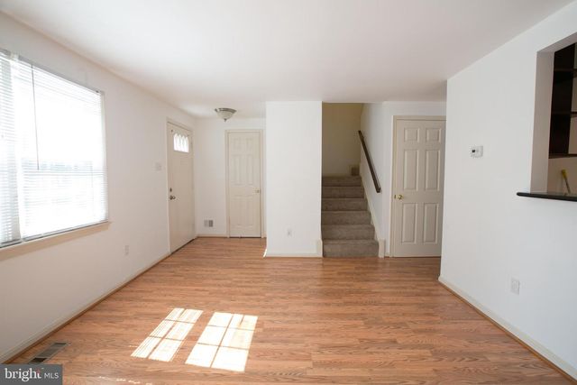 3024 TALKING ROCK DR, Fairfax, VA 22031