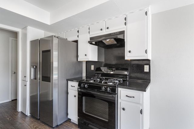 8309 Beaver Brook LN, Austin, TX 78748