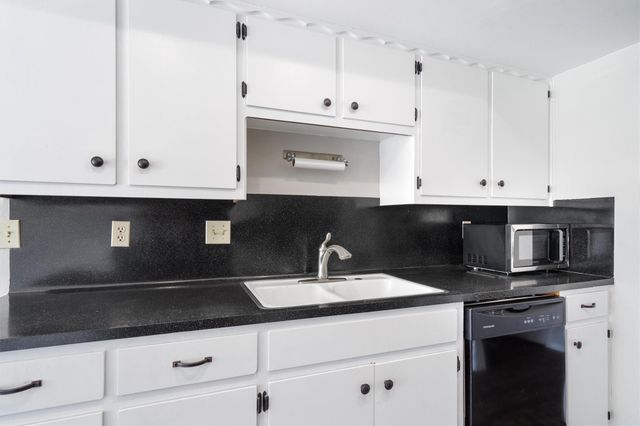 8309 Beaver Brook LN, Austin, TX 78748