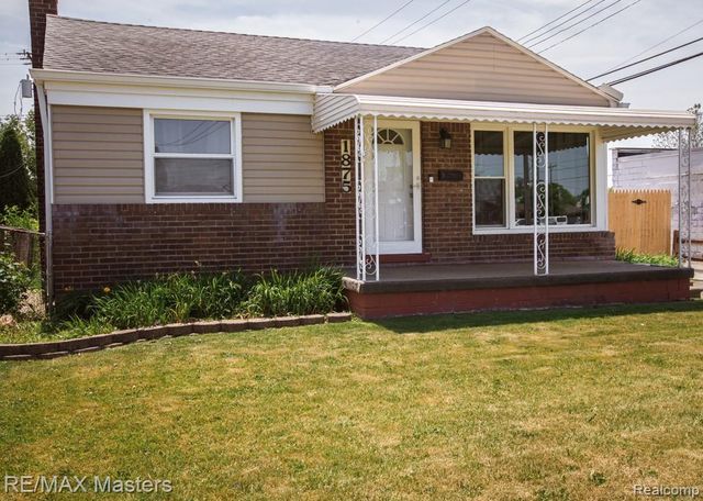 1875 Moran Avenue, Lincoln Park, MI 48146