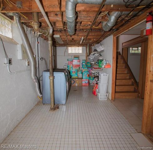 1875 Moran Avenue, Lincoln Park, MI 48146