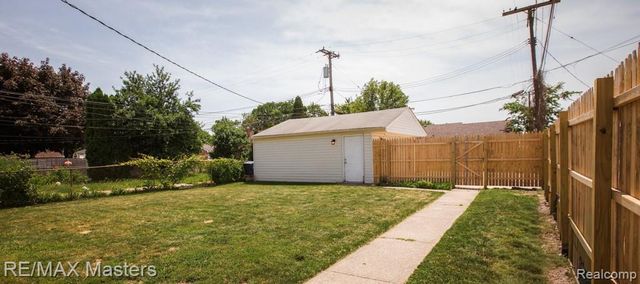1875 Moran Avenue, Lincoln Park, MI 48146