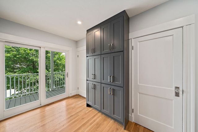 32 Gibson 3, Boston, MA 02122