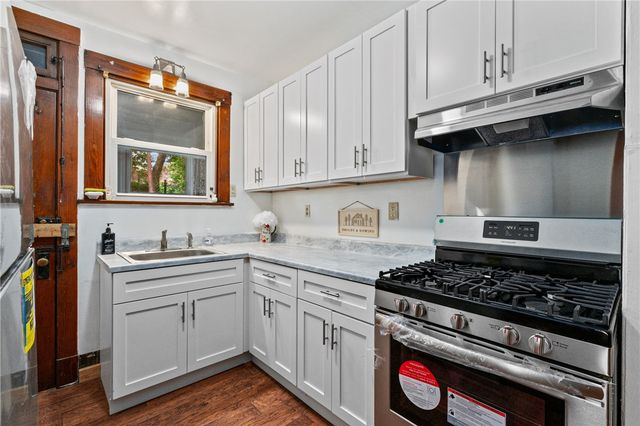 1411 Meadow St, Mckeesport, PA 15132