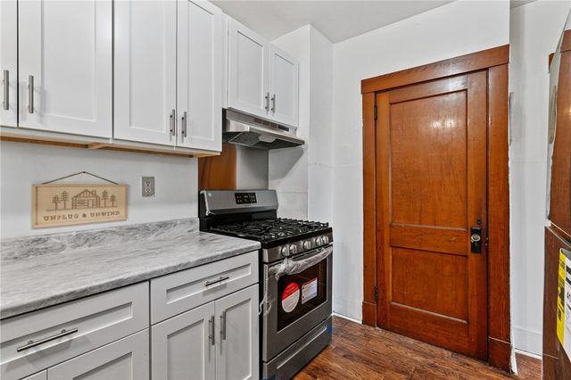 1411 Meadow St, Mckeesport, PA 15132