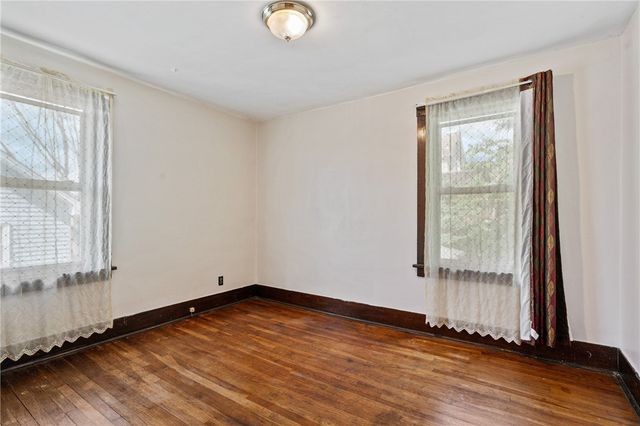 1411 Meadow St, Mckeesport, PA 15132