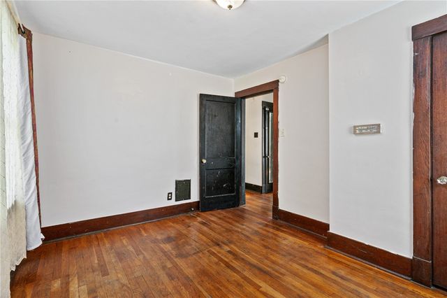 1411 Meadow St, Mckeesport, PA 15132