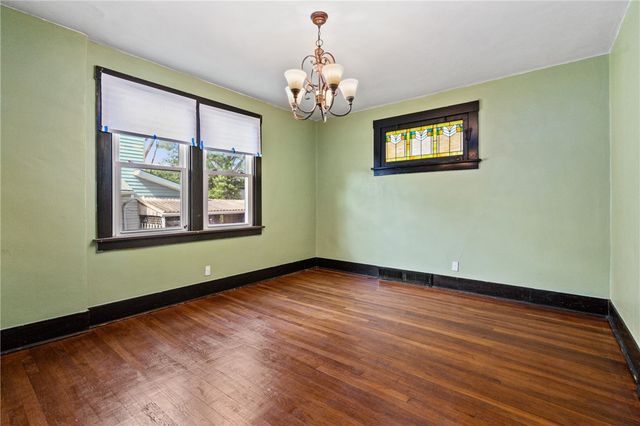 1411 Meadow St, Mckeesport, PA 15132