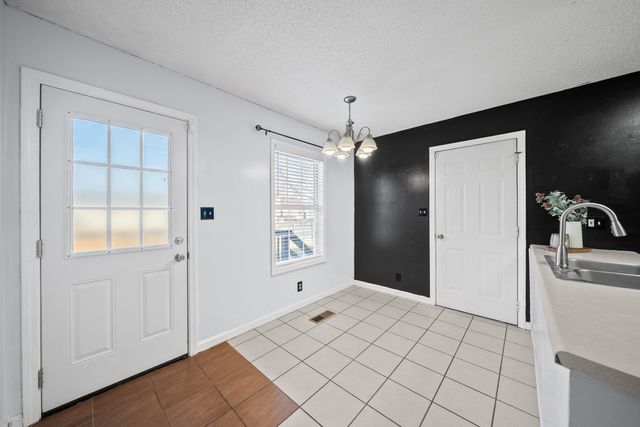 3452 Sandpiper Dr, Clarksville, TN 37042