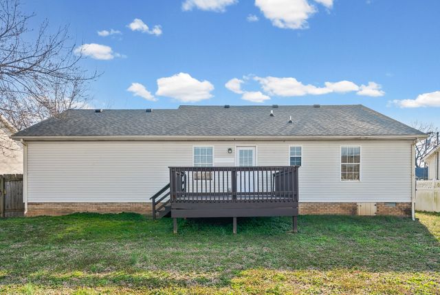 3452 Sandpiper Dr, Clarksville, TN 37042