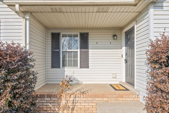 3452 Sandpiper Dr, Clarksville, TN 37042