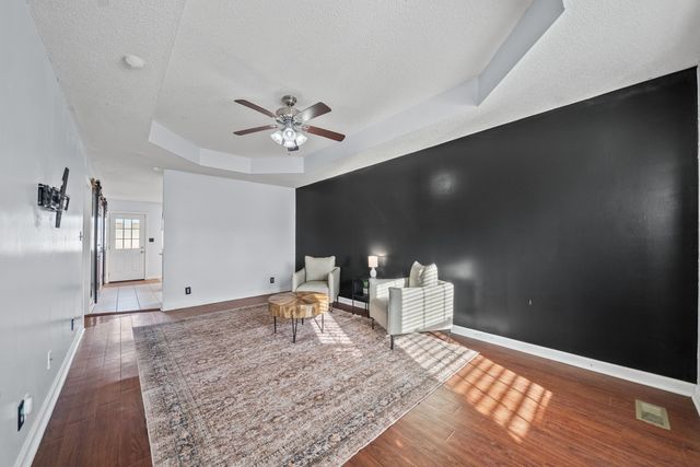 3452 Sandpiper Dr, Clarksville, TN 37042