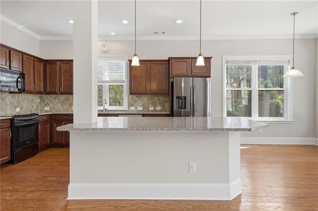 519 Huntington Drive, Ball Ground, GA 30107