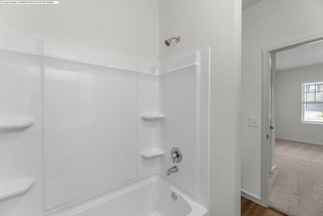 325 Sieders ST, Taylor, TX 76574