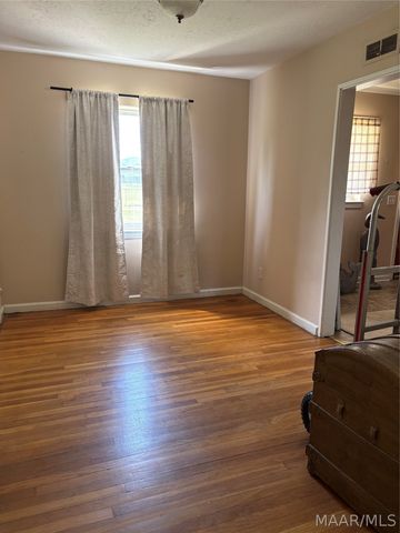 997 Parkwood Drive, Montgomery, AL 36109