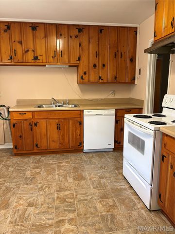 997 Parkwood Drive, Montgomery, AL 36109