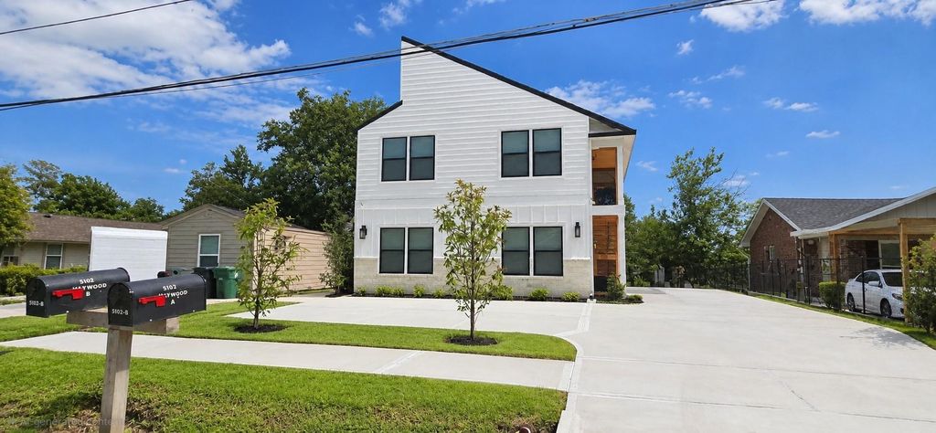 5102 Haywood Street B, Houston, TX 77016