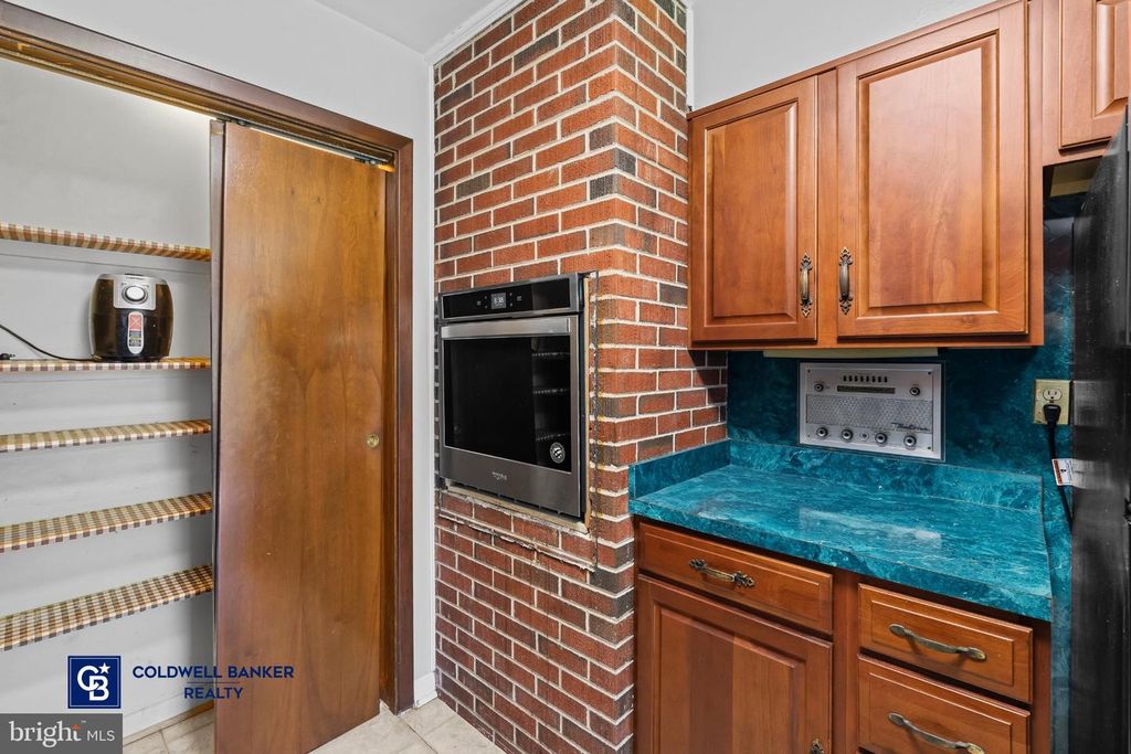 Image 14 of property listing at 5422 WOODBINE RD, Woodbine, MD 21797