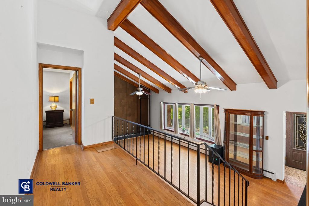 Image 16 of property listing at 5422 WOODBINE RD, Woodbine, MD 21797