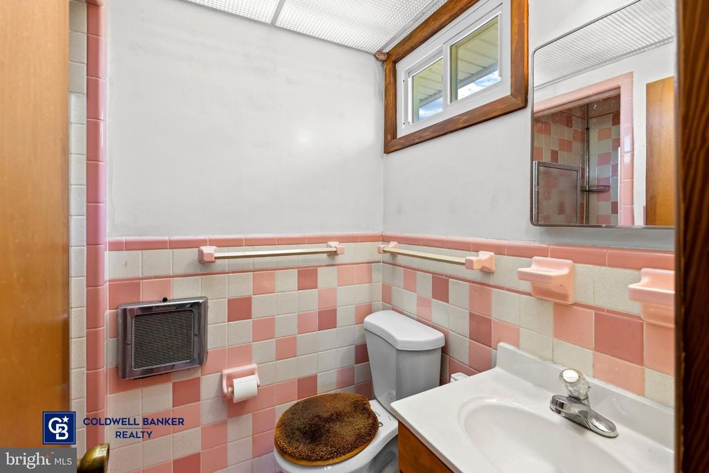 Image 20 of property listing at 5422 WOODBINE RD, Woodbine, MD 21797