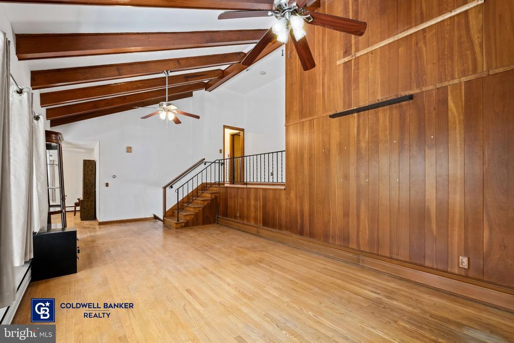 Image 7 of property listing at 5422 WOODBINE RD, Woodbine, MD 21797